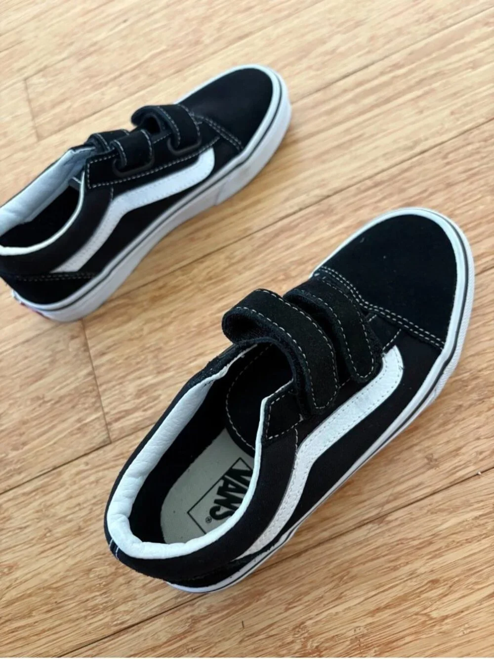VANS Old Skool Black & True White Big Kids Shoes Size 3